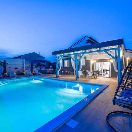 Villa Beauty With Heated Pool And Jacuzzi كانافانار المظهر الخارجي الصورة