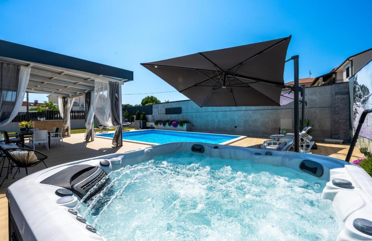 Villa Beauty With Heated Pool And Jacuzzi كانافانار المظهر الخارجي الصورة