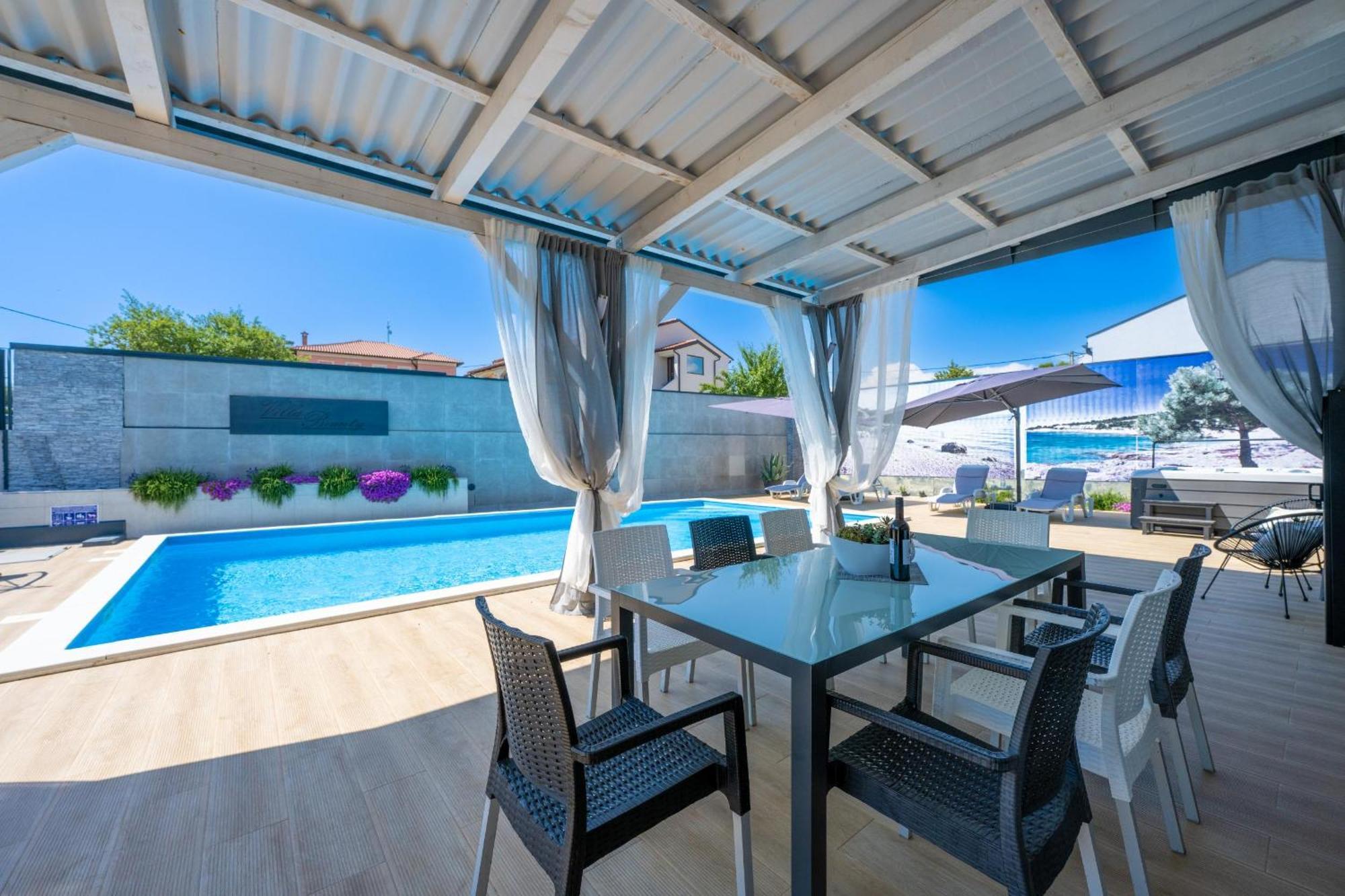 Villa Beauty With Heated Pool And Jacuzzi كانافانار المظهر الخارجي الصورة