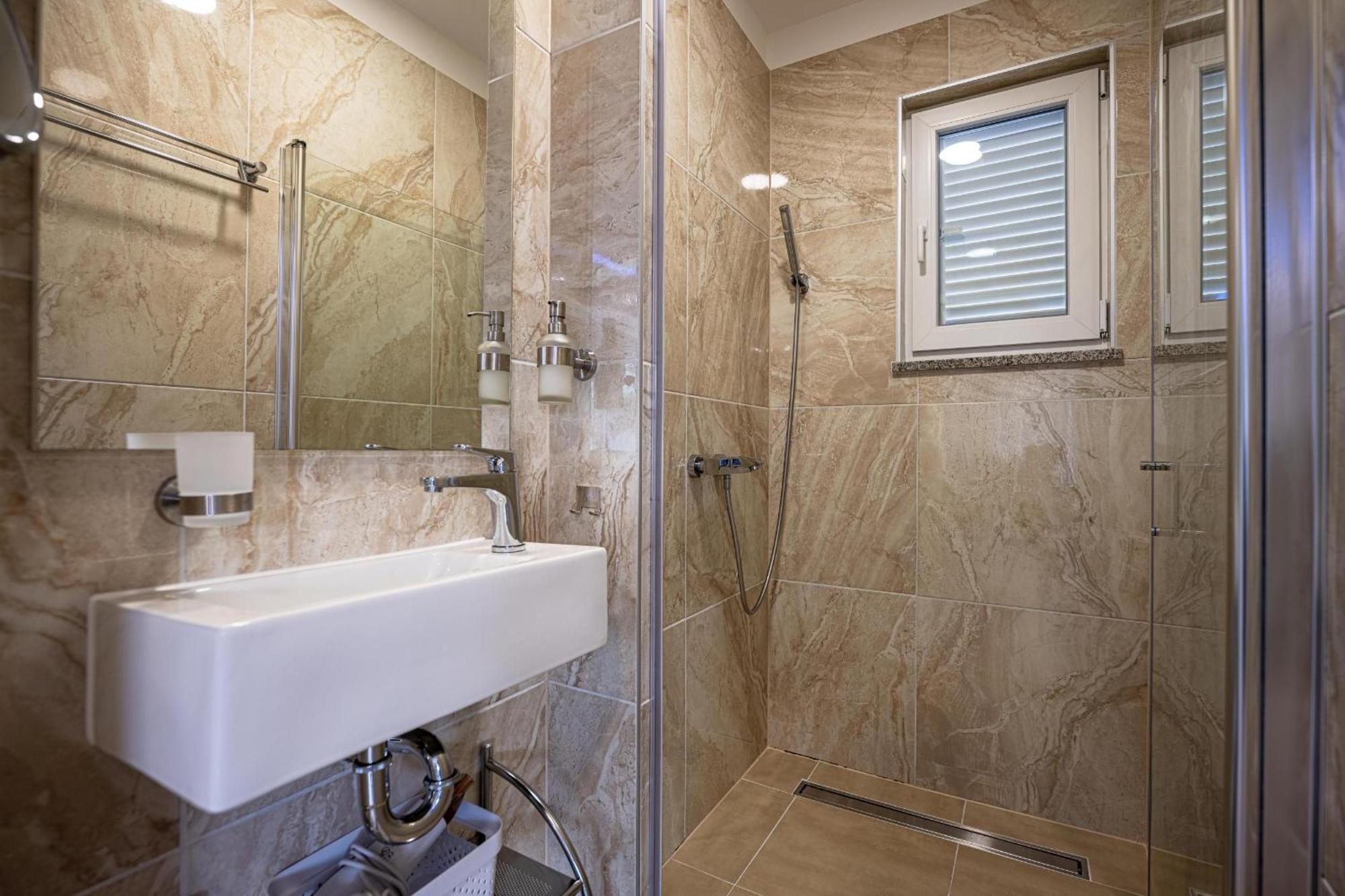 Villa Beauty With Heated Pool And Jacuzzi كانافانار المظهر الخارجي الصورة