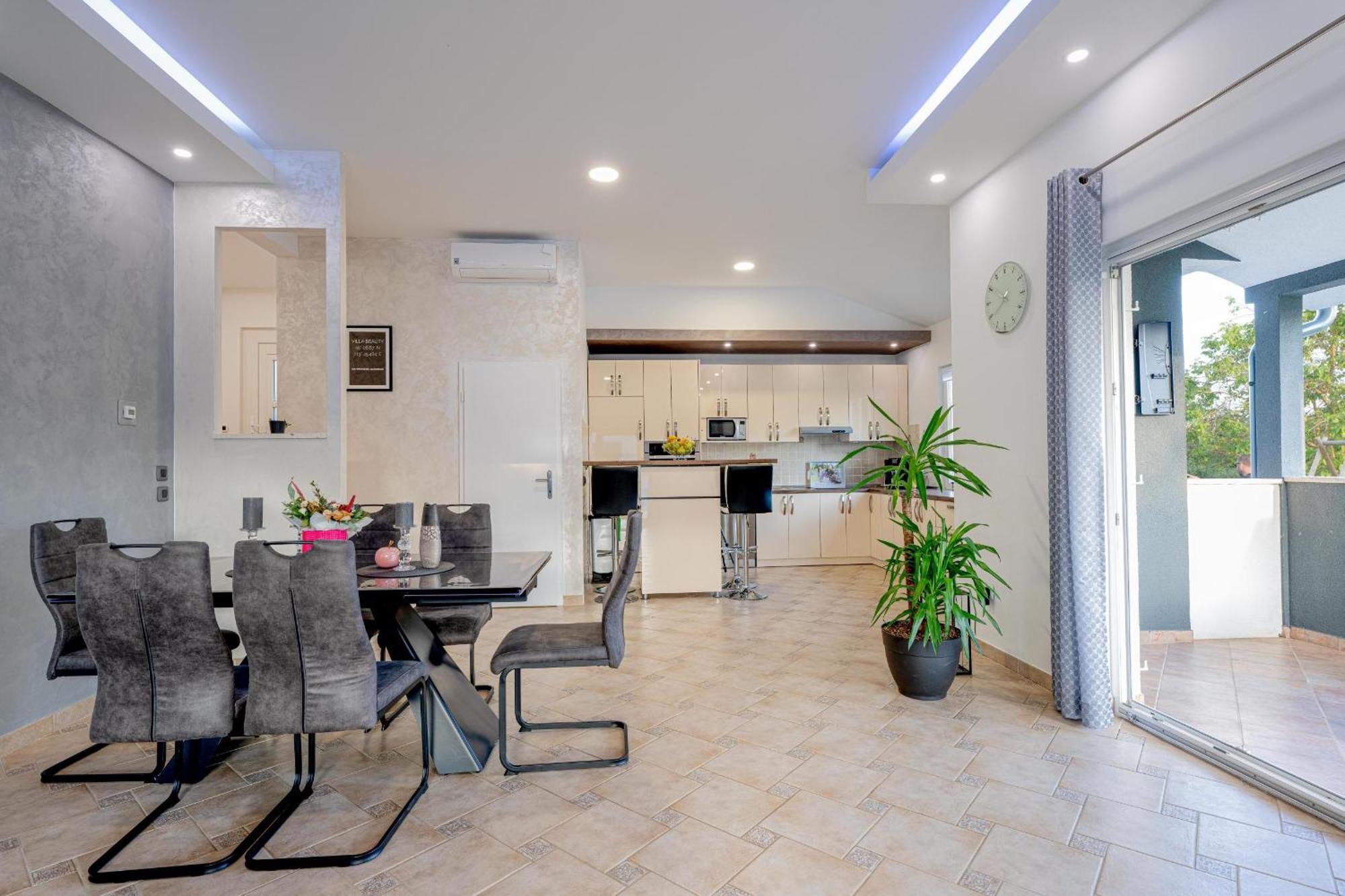 Villa Beauty With Heated Pool And Jacuzzi كانافانار المظهر الخارجي الصورة