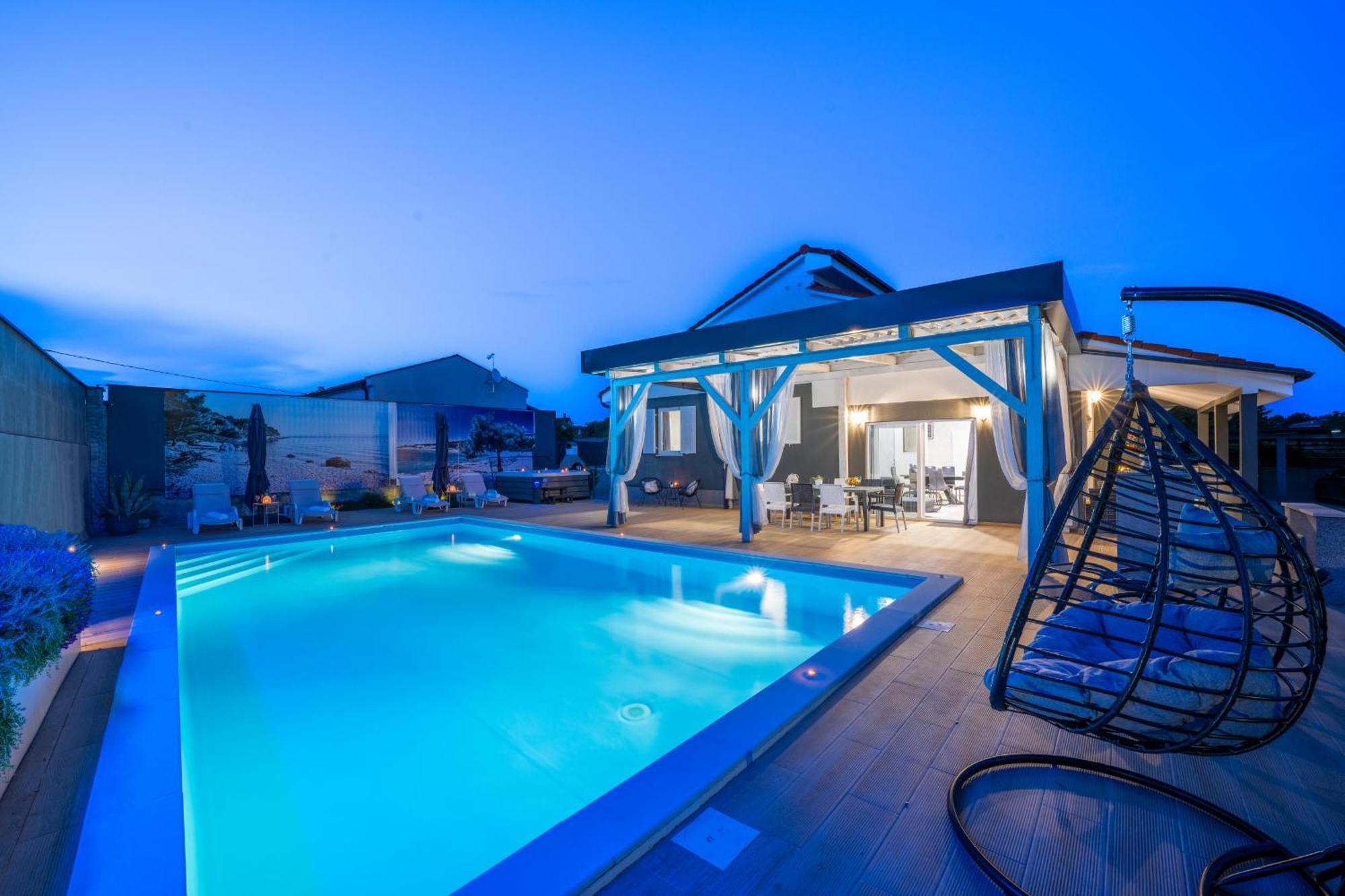 Villa Beauty With Heated Pool And Jacuzzi كانافانار المظهر الخارجي الصورة